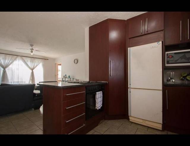 2 BEDROOM APARTMENT FOR SALE IN DELAREY